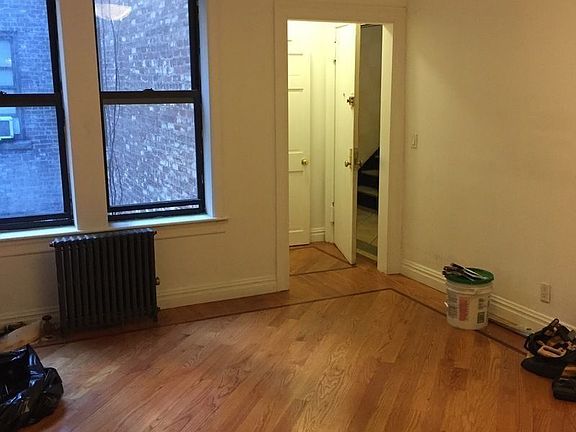 2nd image of 224 E 48th St APT 4B