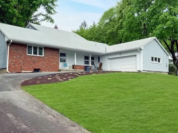 12 Unneberg Ave, Roxbury Twp., NJ 07876