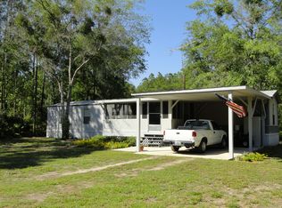 122 Green Ln, Interlachen, FL 32148