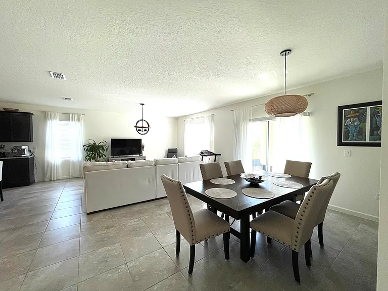 10574 SW Cambria Ln — Photo 12