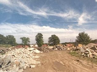 965 Iron Horse Pl, Monticello, IL 61856