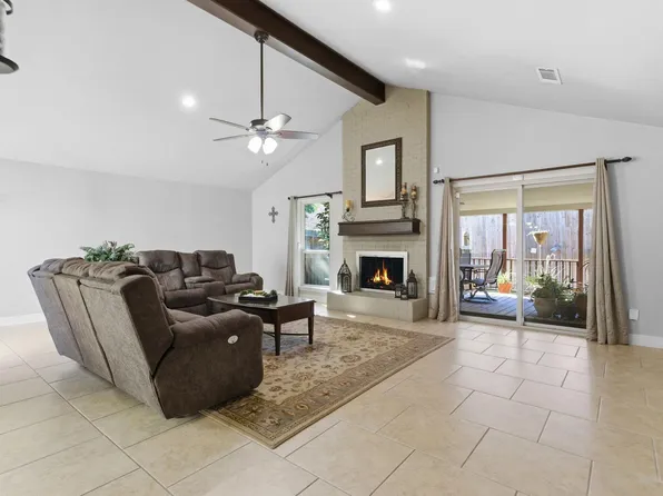 1210 Forest Home Dr, Houston, TX 77077