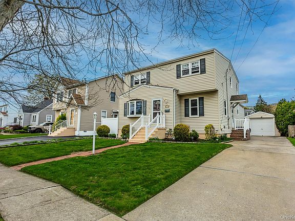 2nd image of 2459 Woodland Avenue