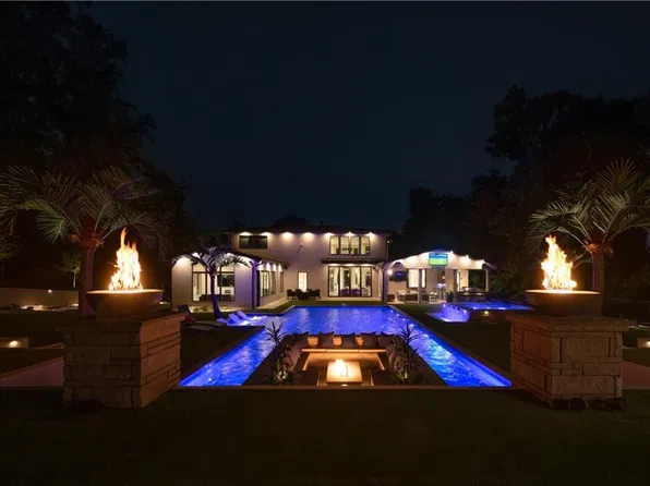 1090 Kingston Dr, Sandy Springs, GA 30342