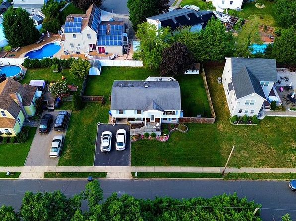 1482 Davidson Ave