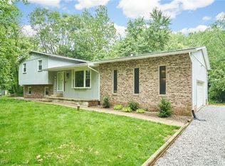 53 Joel Dr, Mogadore, OH 44260
