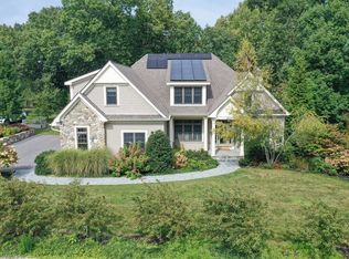 21 Sage Hill Rd, Wayland, MA 01778