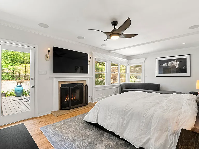 1328 N Londonderry View Dr — Photo 32