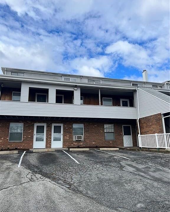 1st image of 444 Woodward Rd APT 15