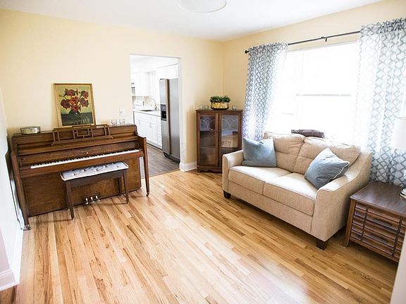 5th image of 4347 Amalia Pl