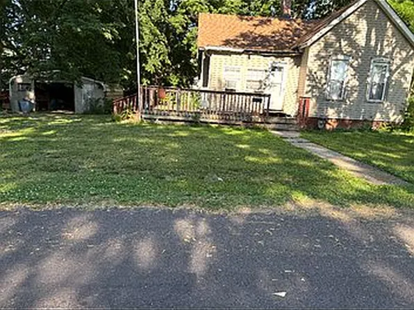 253 Linneus Ave, Galesburg, IL 61401