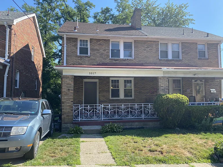 1017 Mirror St — Photo 1