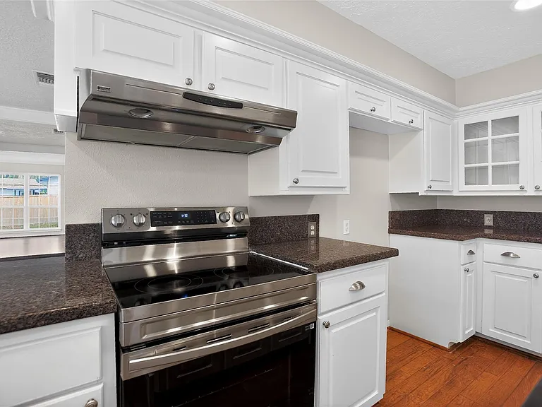112 Kirkwood Ln — Photo 18