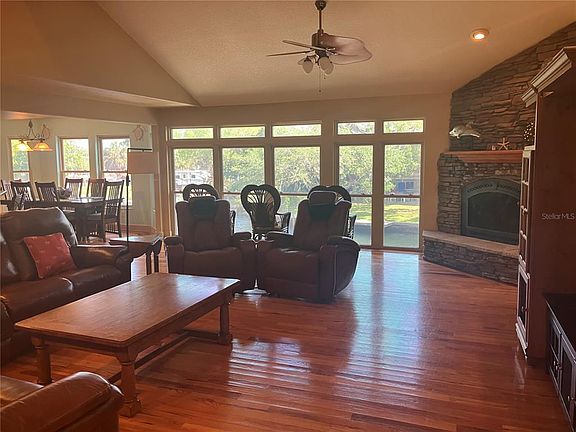 3rd image of 5361 CIRCLE DRIVE