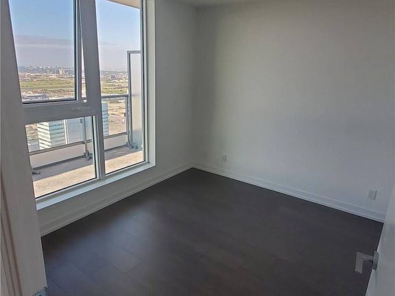 3rd image of 950 Portage Pkwy #4007