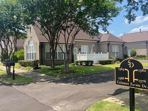 4th image of 1388 Calumet Farms Dr #14