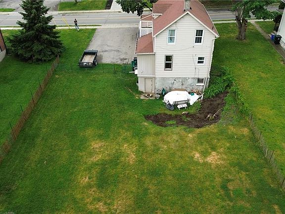 2nd image of 841 Duke St