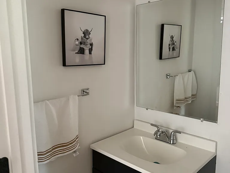 6004 Graston Ave — Photo 4