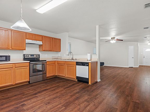 5th image of 8421 River Bluffs Dr