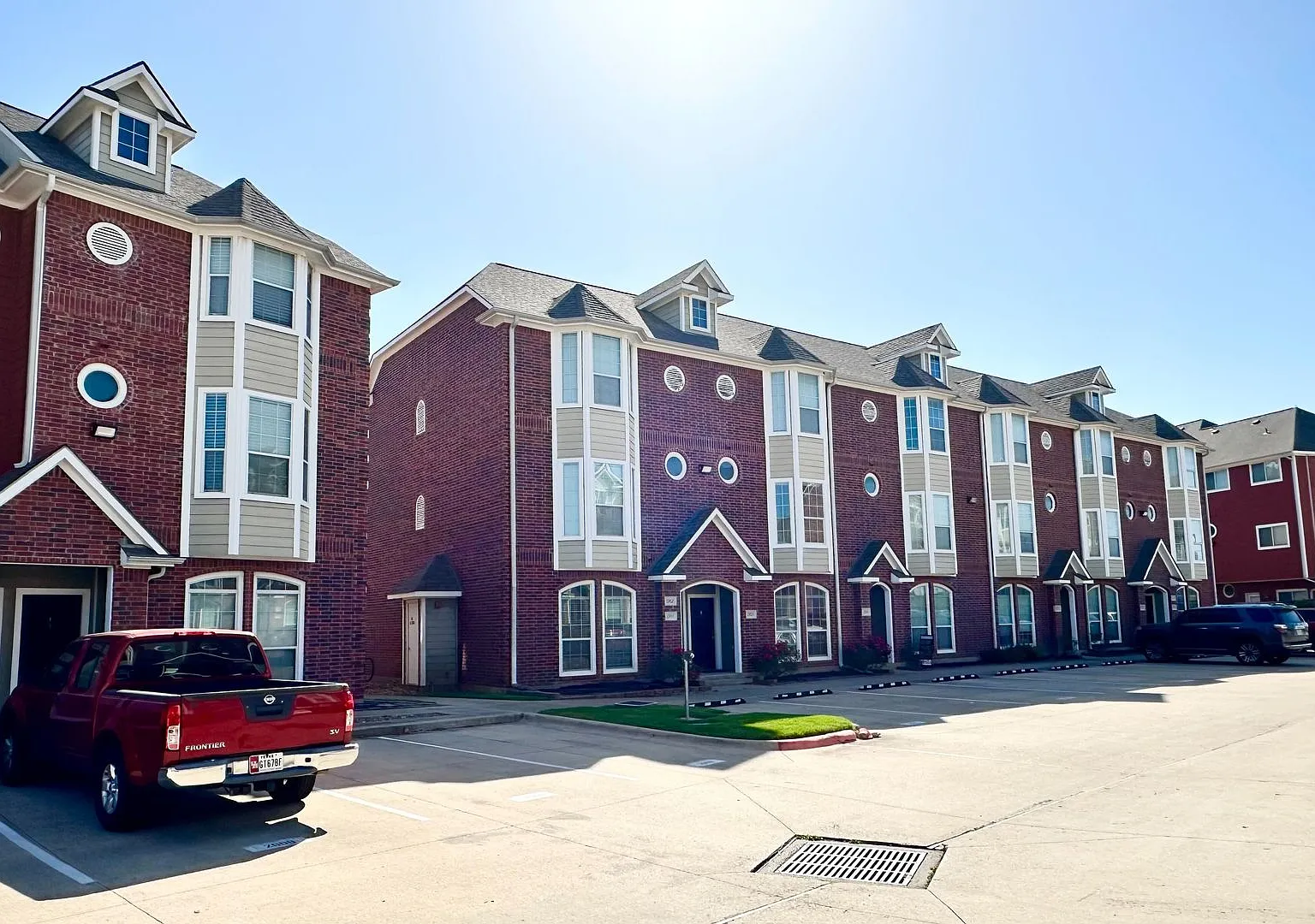 College Station - 1 bedroom 1 bath premiere furnished rental at Lakeridge — Photo 1