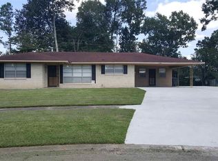 8386 Landwood Cir, Baton Rouge, LA 70806