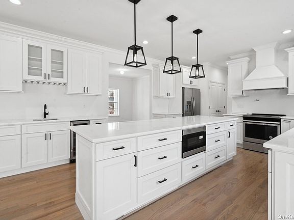3rd image of 81 Milmay Ave