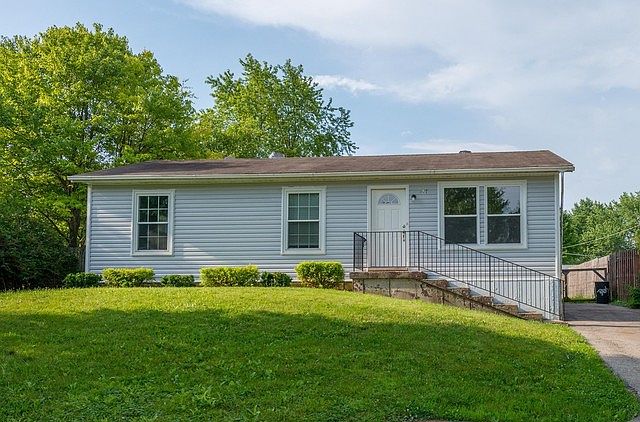 1st image of 147 Old Farm Ln