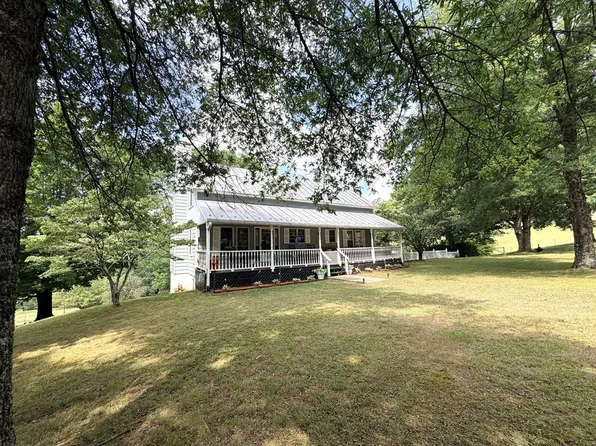72 Fox Glen Rd, Fancy Gap, VA 24328