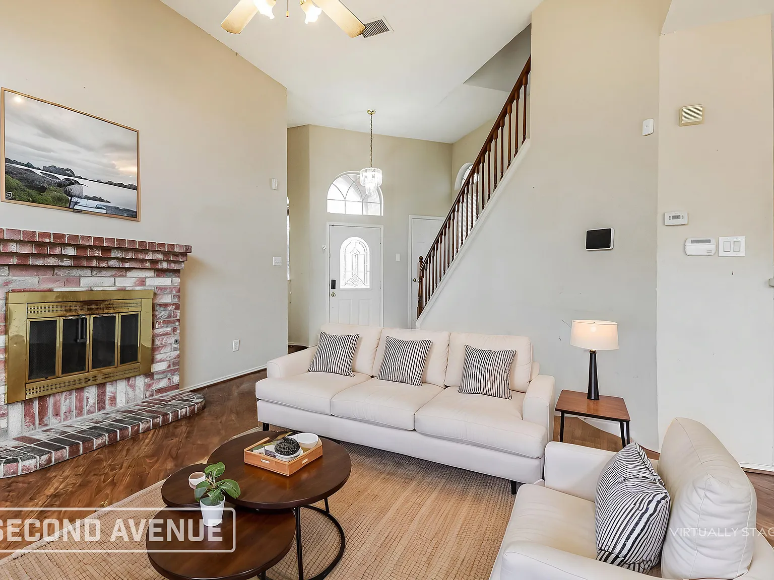 4 bed, 2.5 bath, 1950 sqft, $2,699 — Photo 4