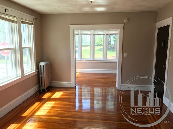 3rd image of 144-146 Fisk St #1