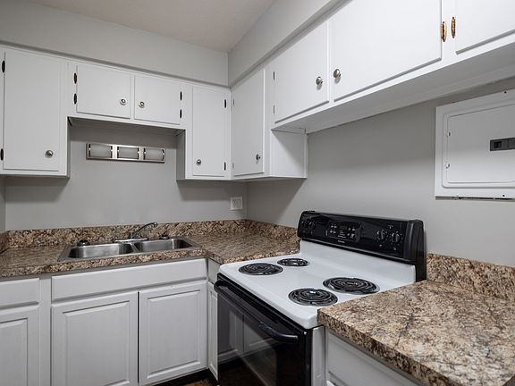 3rd image of 48 Pearl St #5755beef4