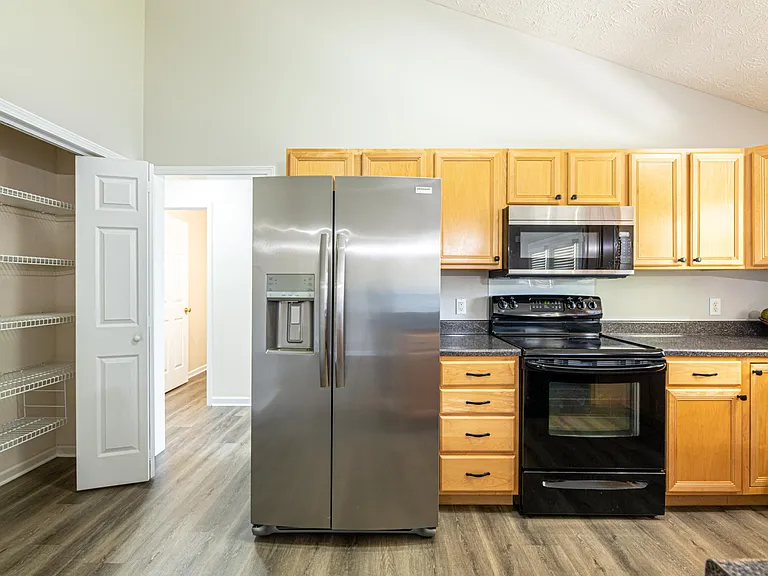 1315 Hunters Way Ct — Photo 11