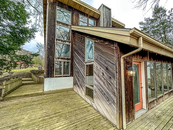 4th image of 79 Falin Ln