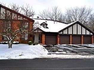 5844 Doe Cir, Westmont, IL