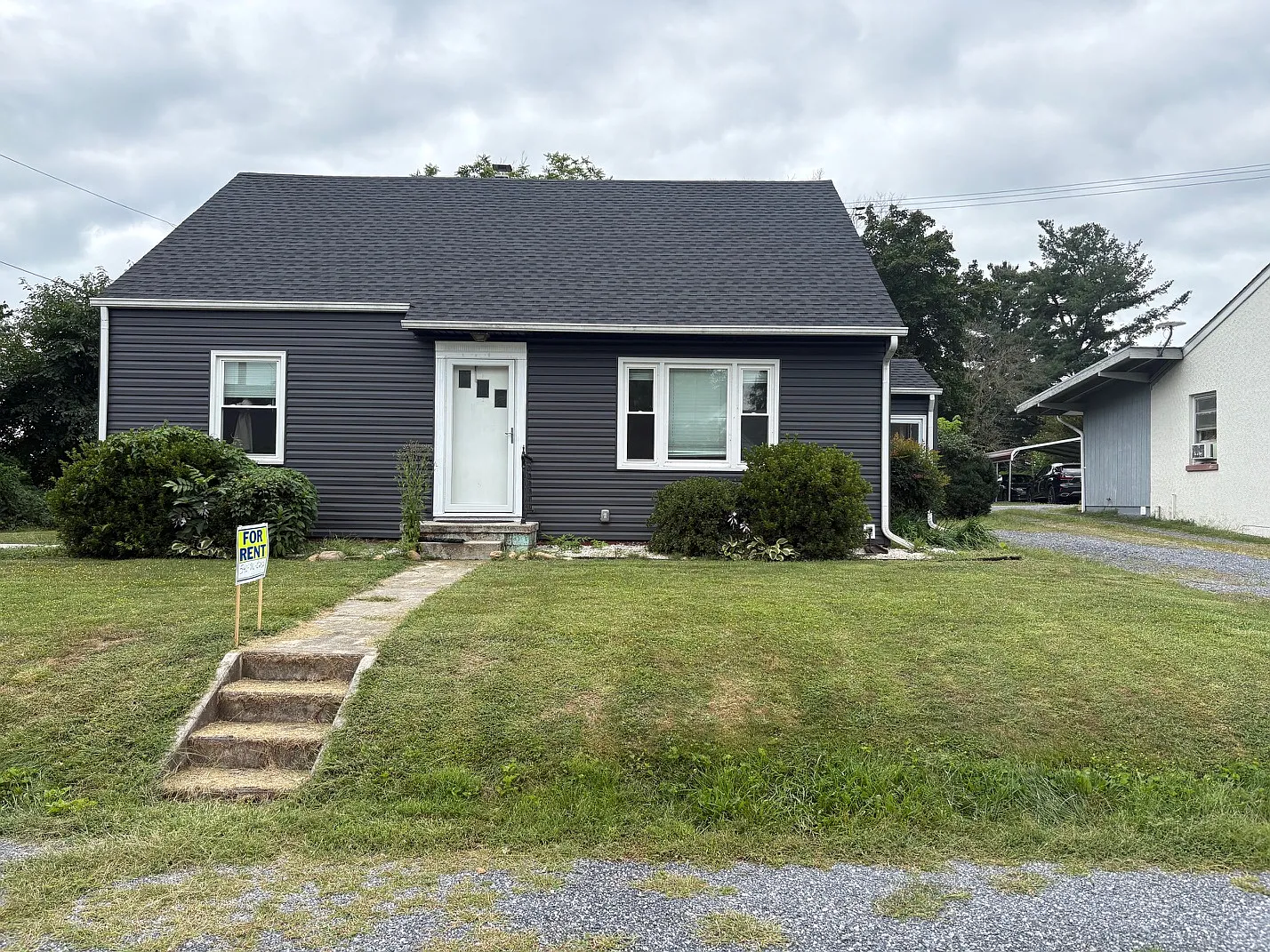 3 bed, 1407 sqft, $1,850 — Photo 1