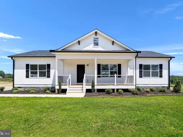 205 Moorefield Rd, Mineral, VA 23117