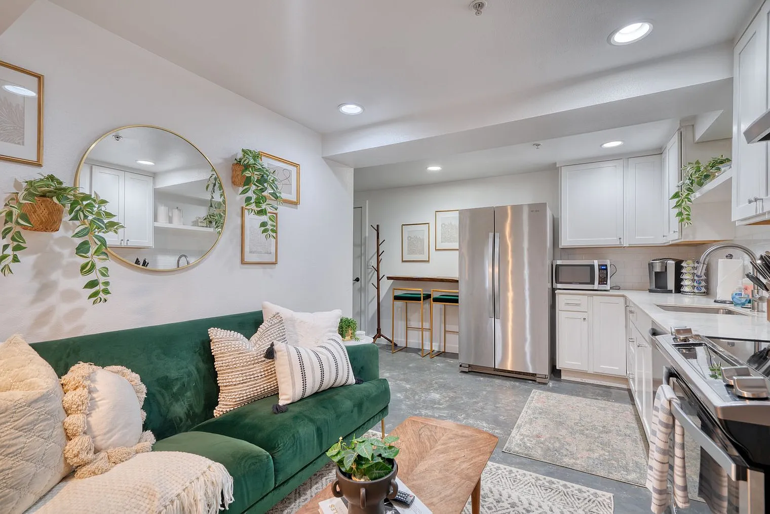 2 bed, 2.0 bath, 742 sqft, $3,316 — Photo 1