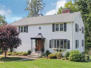 67 Ferncliff Dr, West Hartford, CT 06117