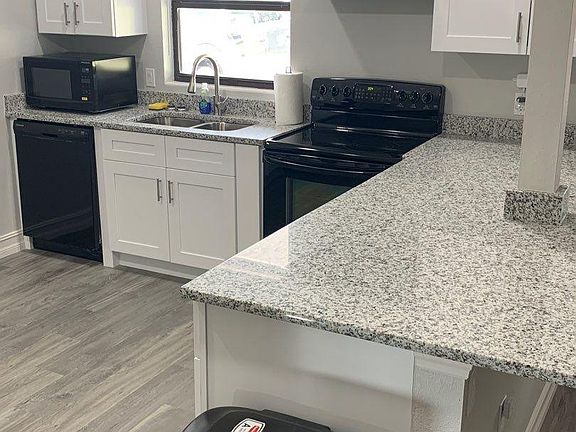 2nd image of 910 Governors Ave #13820694