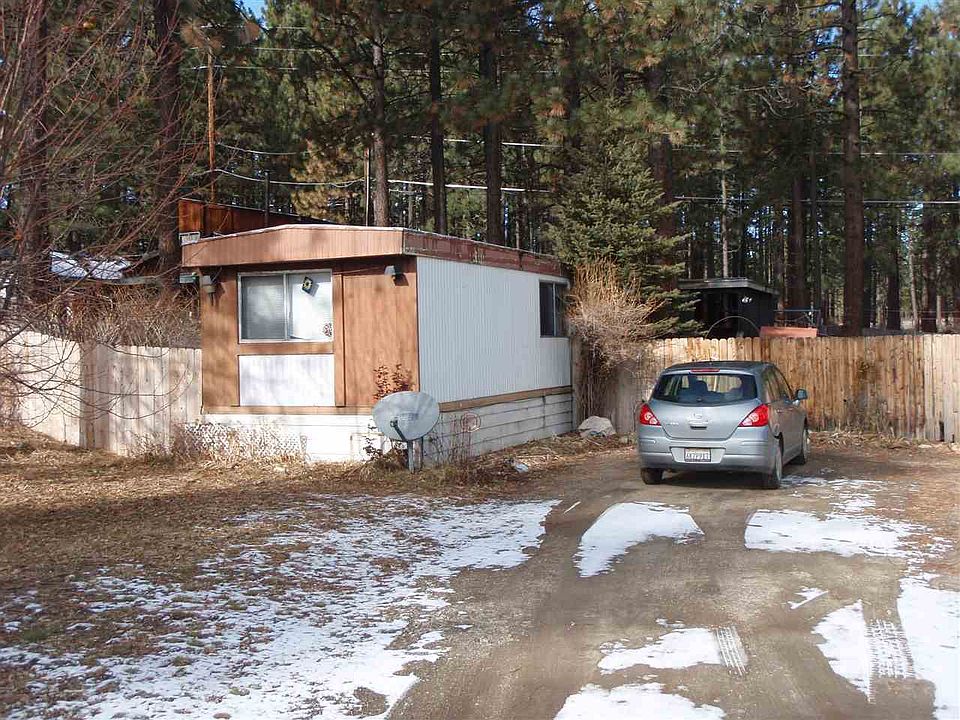 2nd image of 464 W Plumas Ave