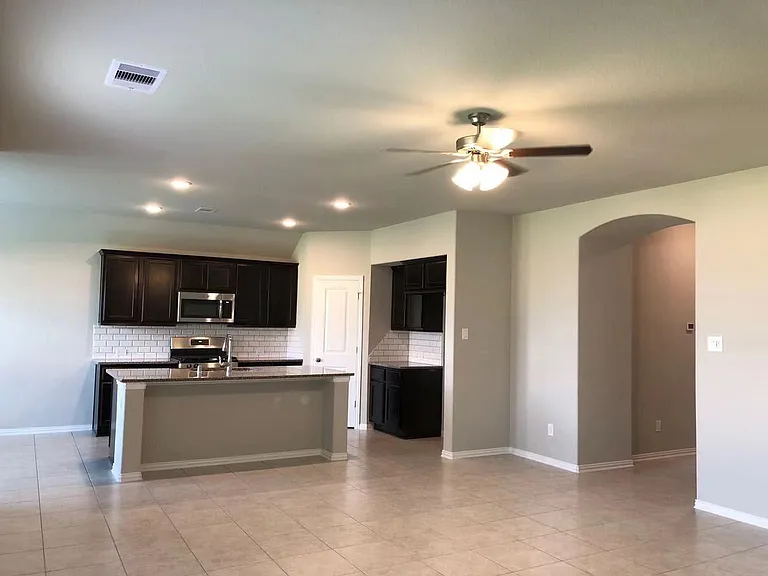 8411 Remington Bluff Ln — Photo 8