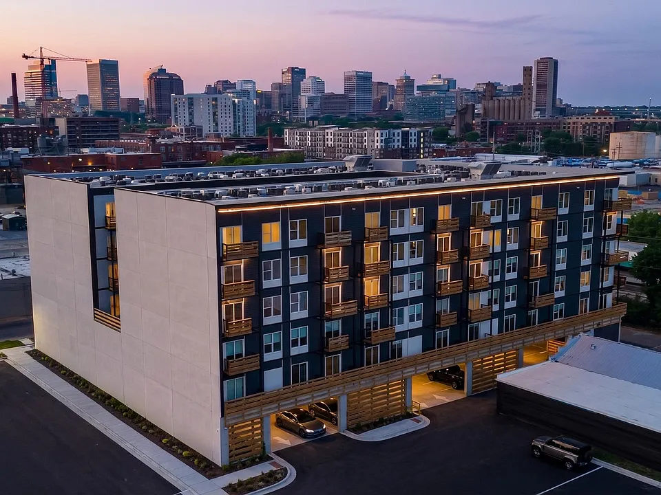 The Hub Apartments