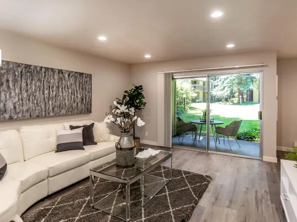 505 Cypress Point Dr Unit 38, Mountain View, CA 94043
