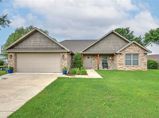 202 Baggett St, Prairie Grove, AR 72753