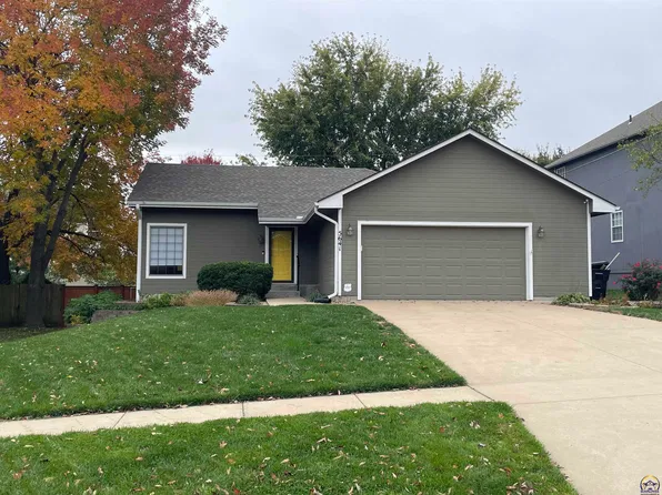 5641 SW 34th Ter, Topeka, KS 66614