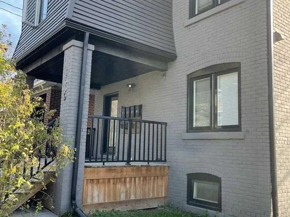 1659 Gerrard St E #1, Toronto, ON M4L 2A9