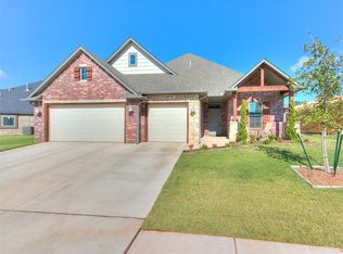 10616 Two Lakes Dr, Yukon, OK 73099