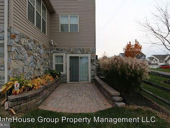 3rd image of 30 Dawkins Dr