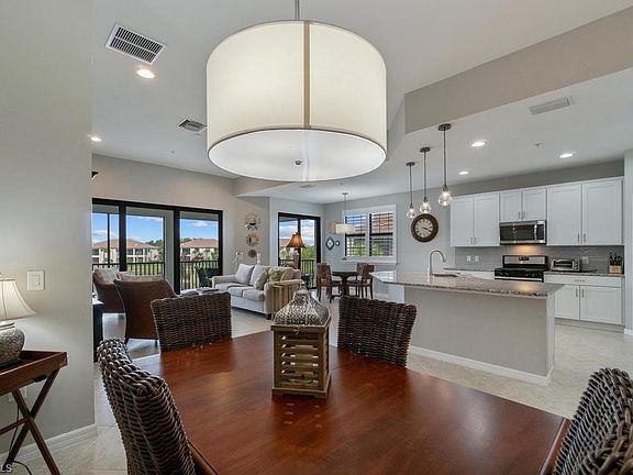 3rd image of 2141 Frangipani Cir #4-202