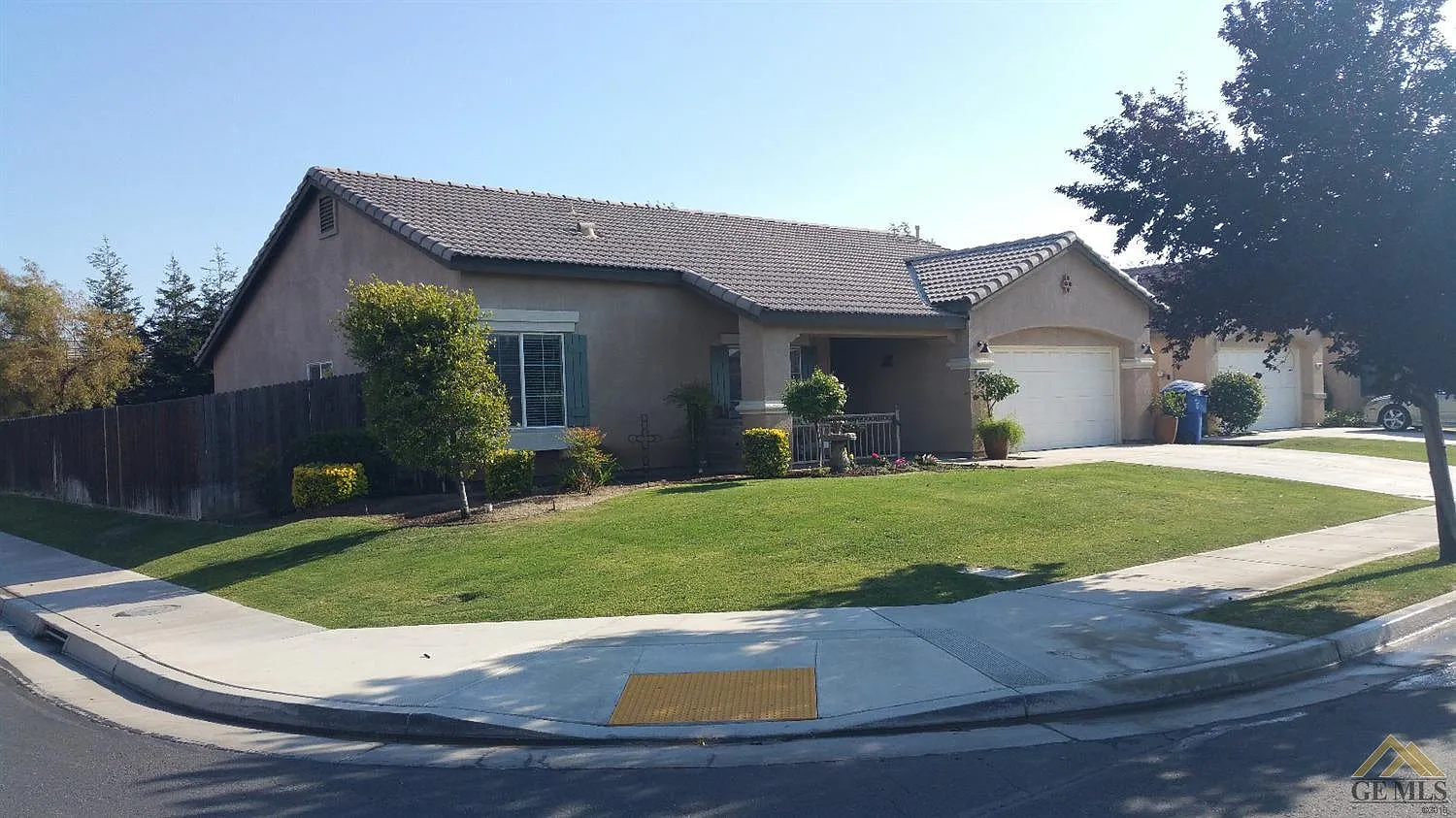 10803 Alexander Falls Ave photo 1
